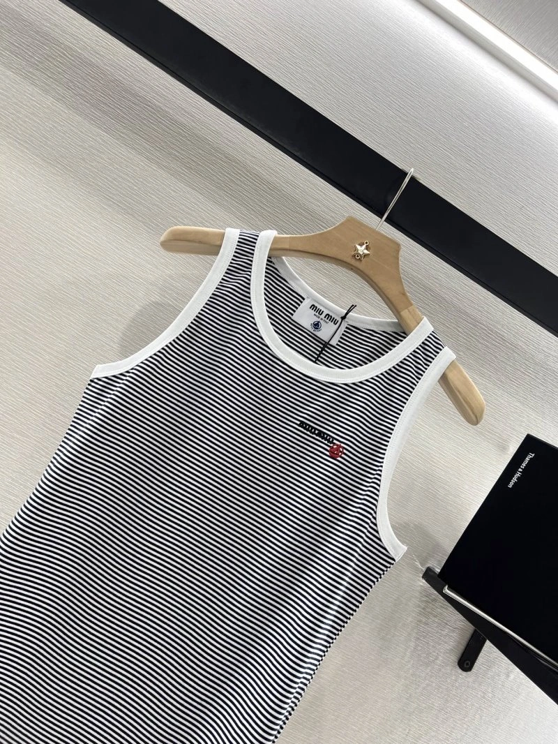Lightweight Miu Miu Vest 154337