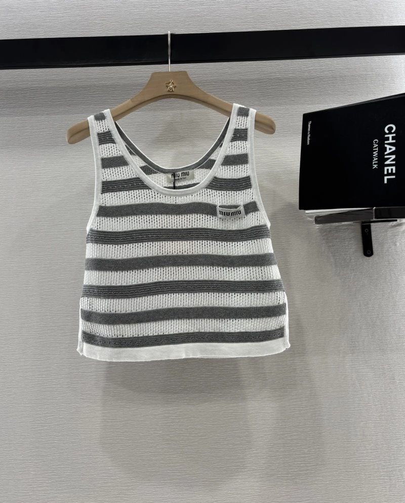 Miu Miu Vest ModernLook 154335