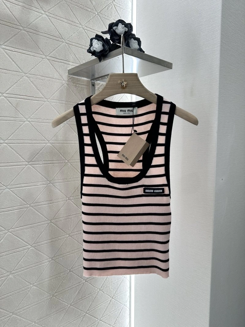 Miu Miu Vest Elegant 154314