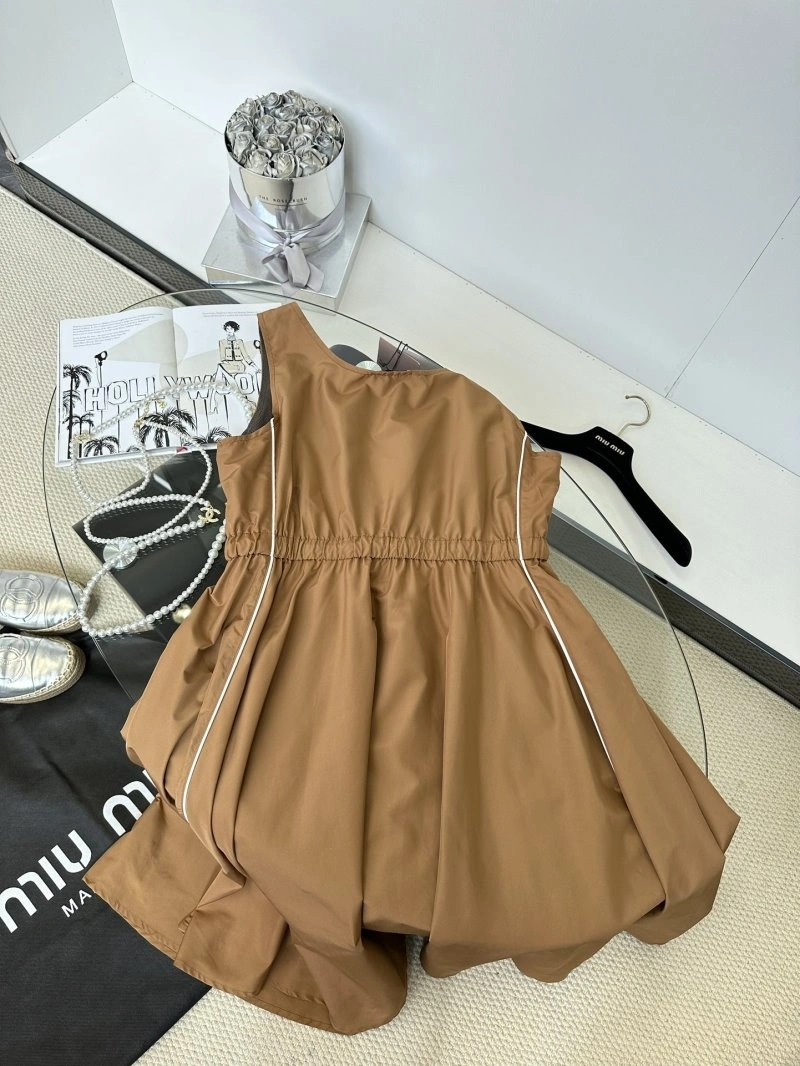 Minimalist Miu Miu Vest 152961