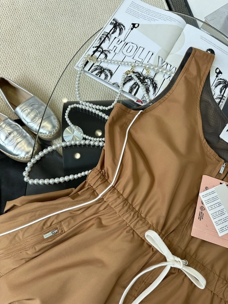 Minimalist Miu Miu Vest 152961