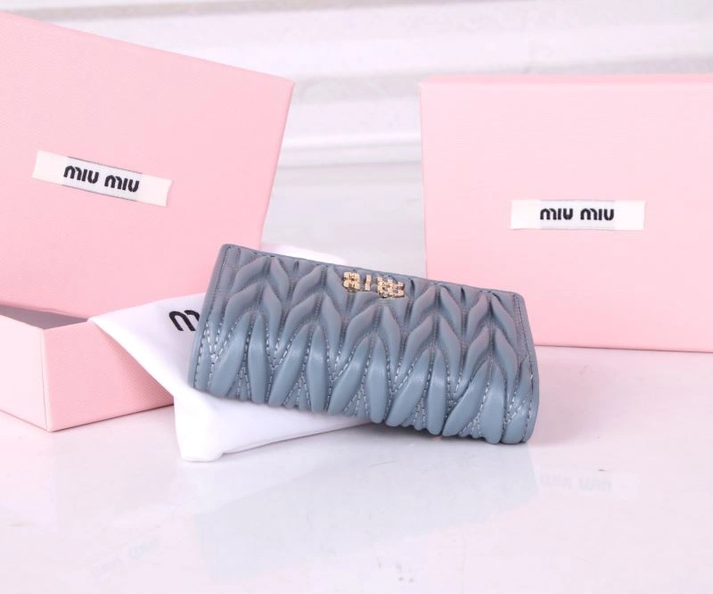 Miu Miu Wallets Purse Lightweight 87962
