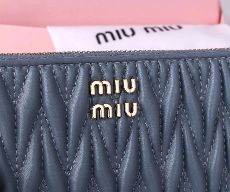 Miu Miu Wallets Purse ZipUp 87945