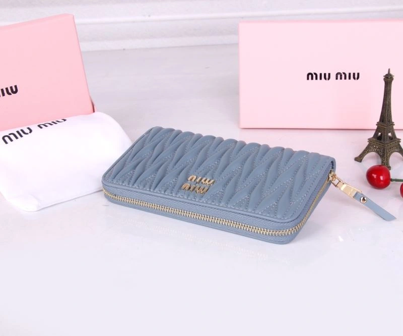 Miu Miu Wallets Purse ZipUp 87945