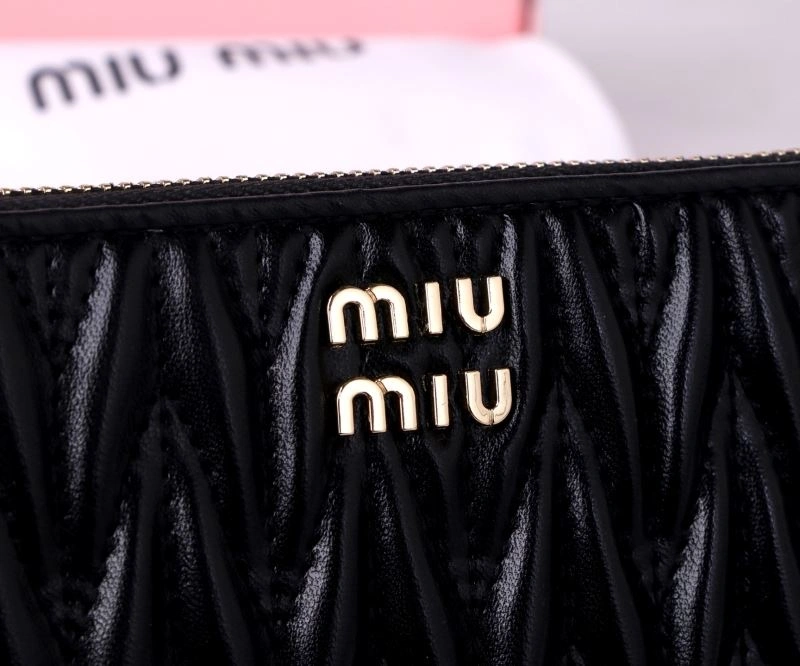 ZipUp Miu Miu Wallets Purse 87950