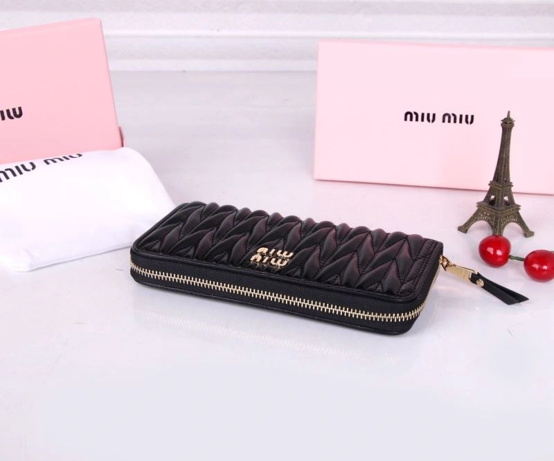 ZipUp Miu Miu Wallets Purse 87950