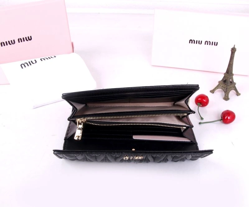 Miu Miu Wallets Purse Minimalist 87942