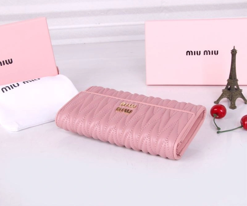 Vibrant Miu Miu Wallets Purse 87937