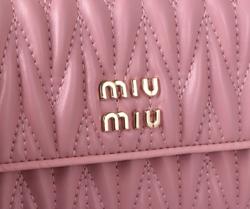 Vibrant Miu Miu Wallets Purse 87937