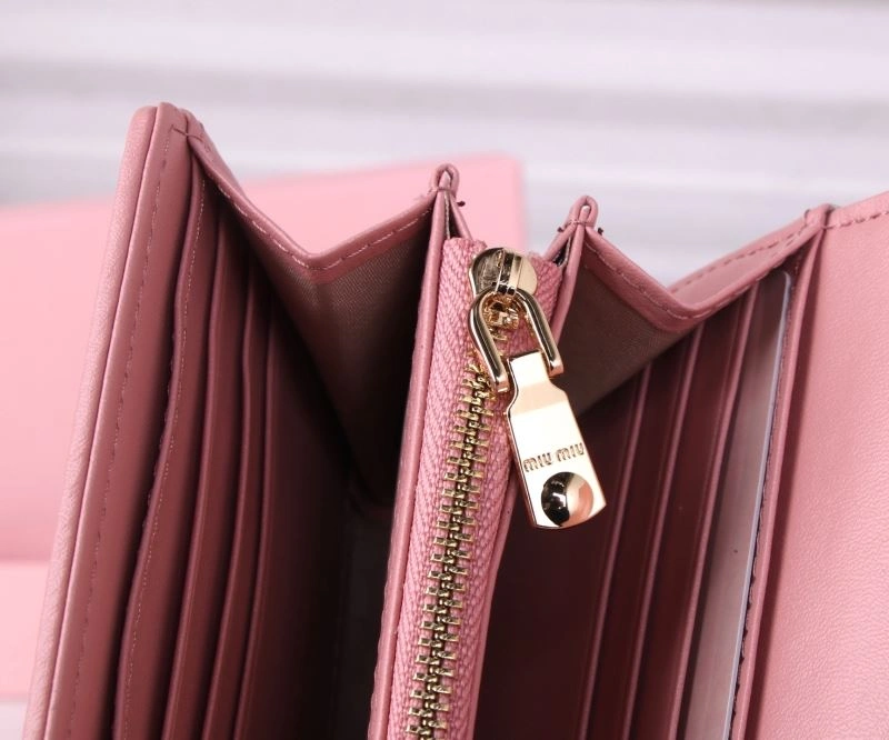 Vibrant Miu Miu Wallets Purse 87937