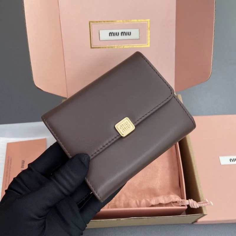 Miu Miu Wallets Purse TimelessDesign 49030