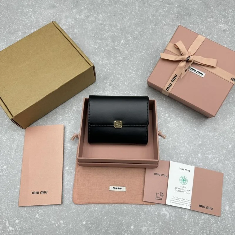 Miu Miu Wallets Purse Durable 55636