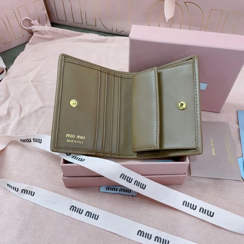 Miu Miu Wallets Purse Sophisticated 43683
