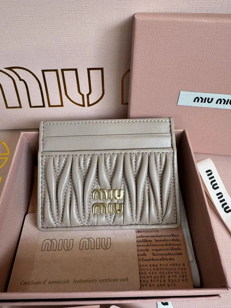 RelaxedFit Miu Miu Wallets Purse 43678