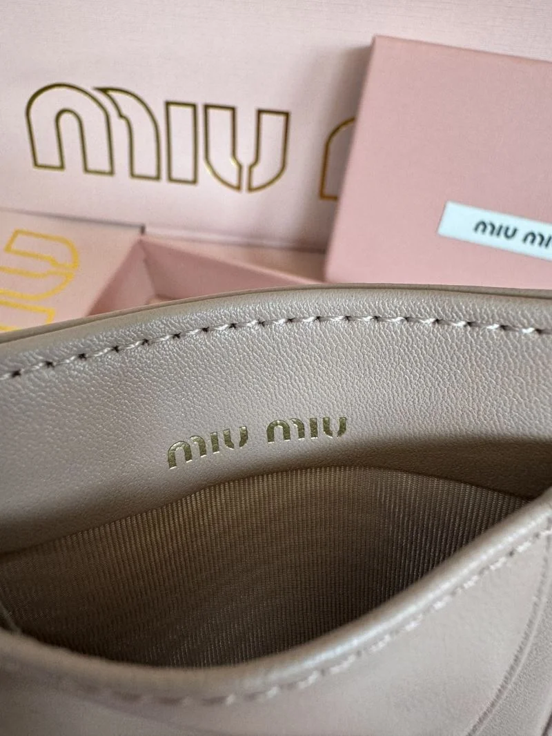 RelaxedFit Miu Miu Wallets Purse 43678