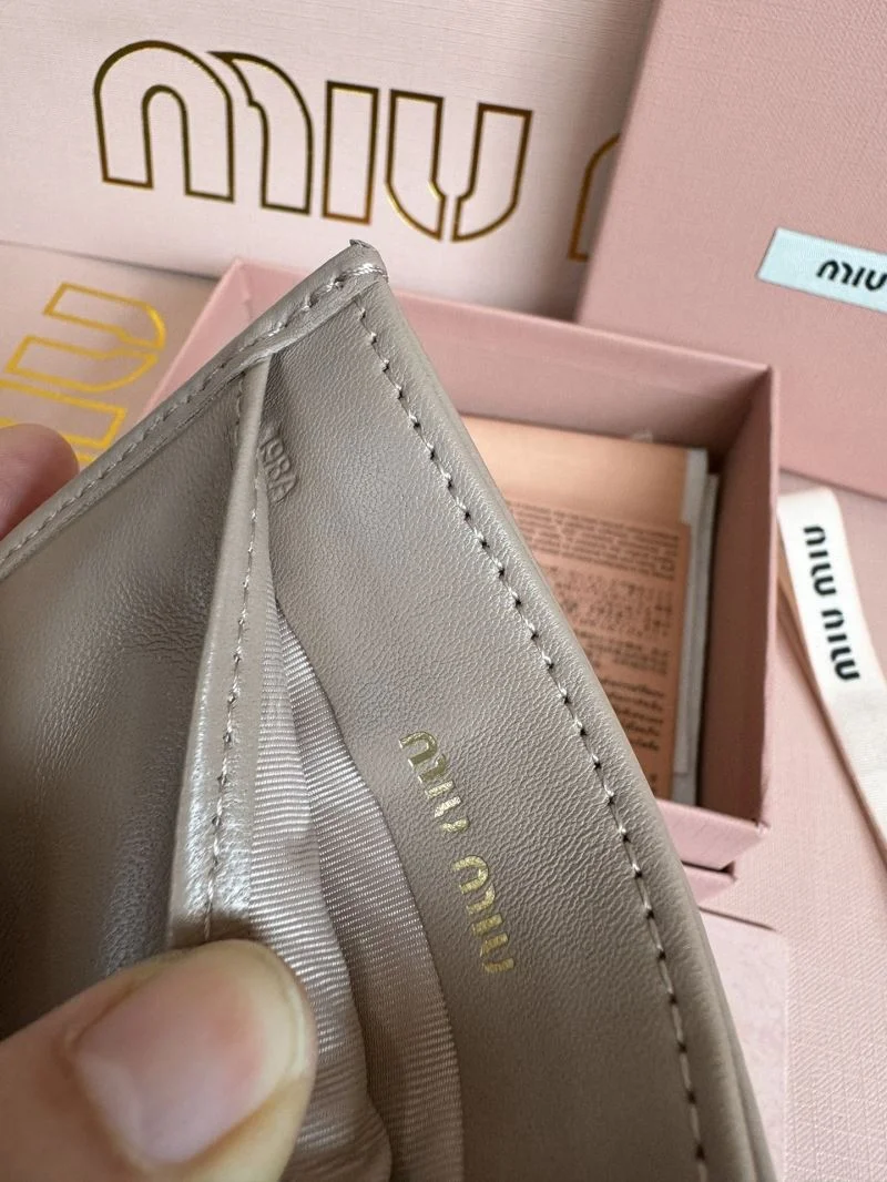 RelaxedFit Miu Miu Wallets Purse 43678