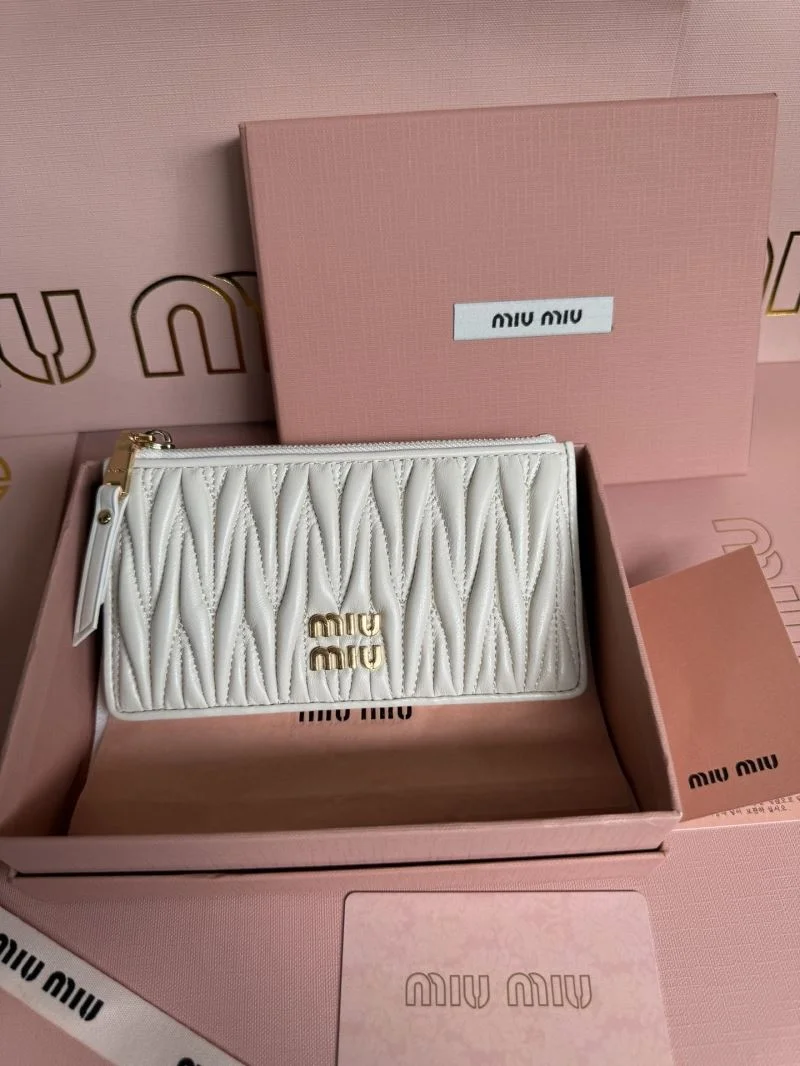 Vibrant Miu Miu Wallets Purse 43704