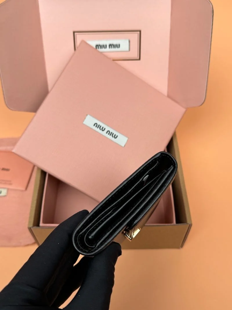 Miu Miu Wallets Purse Unique 55831