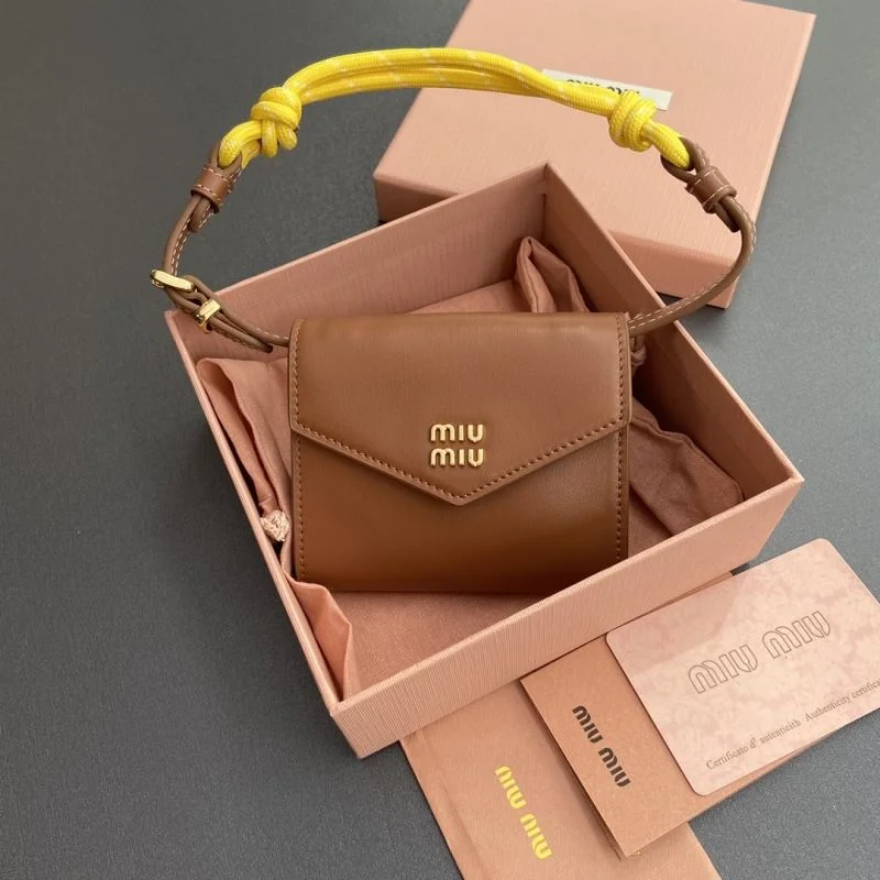 Flexible Miu Miu Wallets Purse 55830