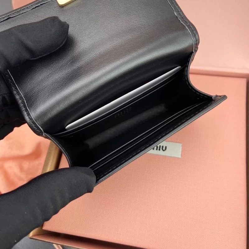 Breathable Miu Miu Wallets Purse 55851