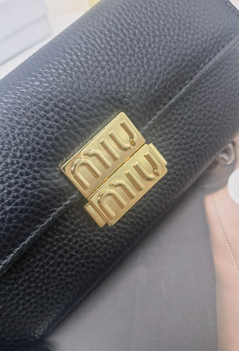 Miu Miu Wallets Purse Cozy 85884