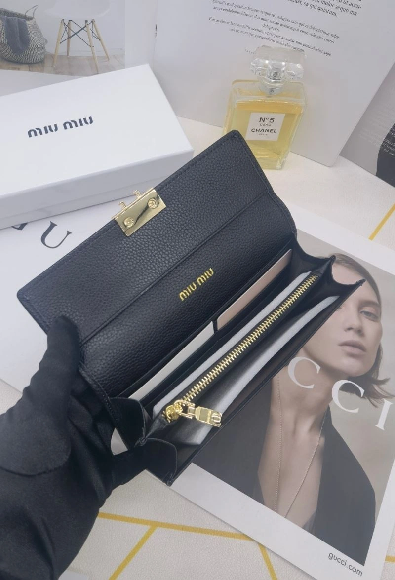 Miu Miu Wallets Purse Cozy 85884