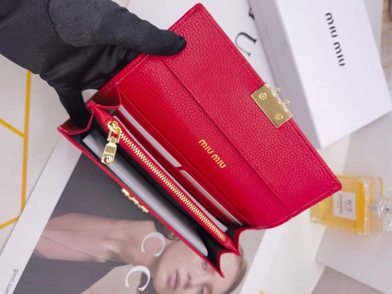 Breathable Miu Miu Wallets Purse 85859