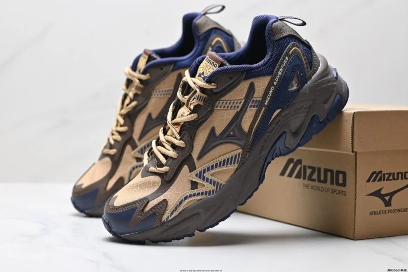 FashionForward Mizuno Shoes 3438
