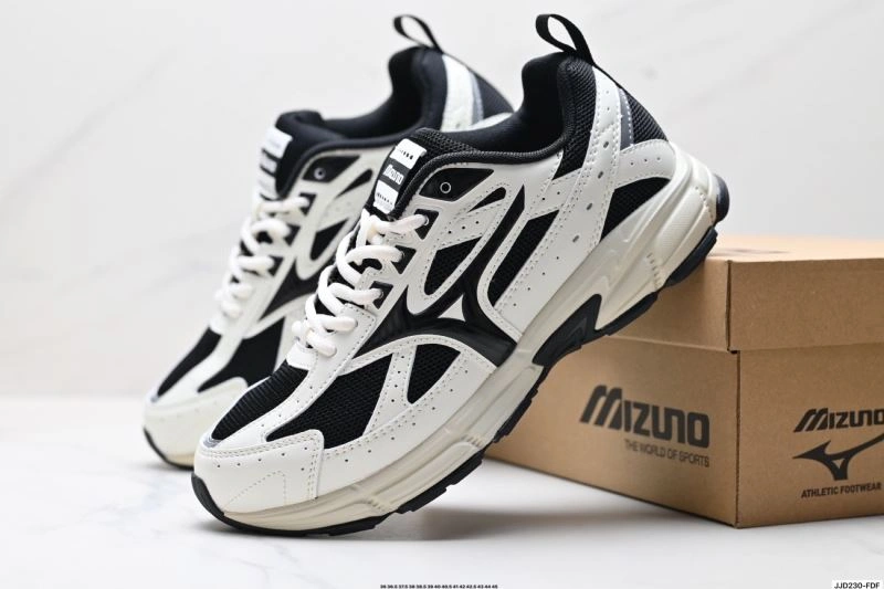 Popular Mizuno Shoes 2324