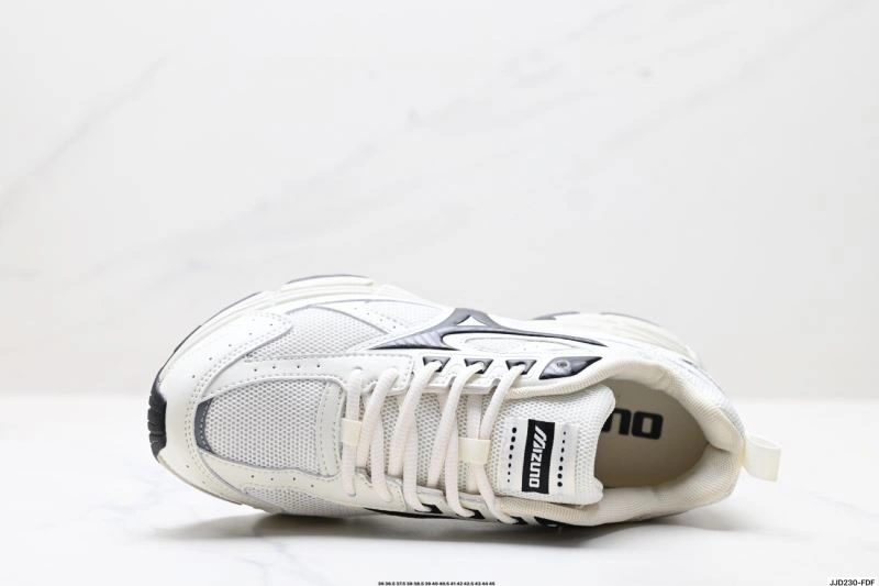 Elegant Mizuno Shoes 2321
