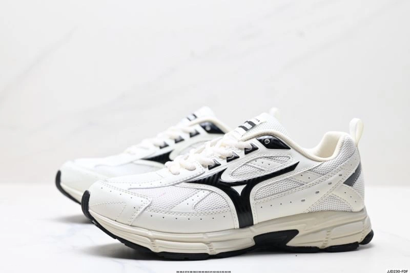 Elegant Mizuno Shoes 2321