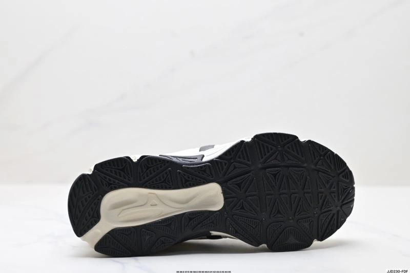 Elegant Mizuno Shoes 2321