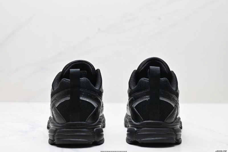 Compact Mizuno Shoes 2329