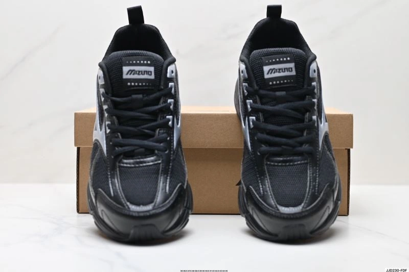 Compact Mizuno Shoes 2329