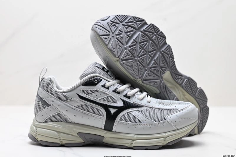 Elegant Mizuno Shoes 2392