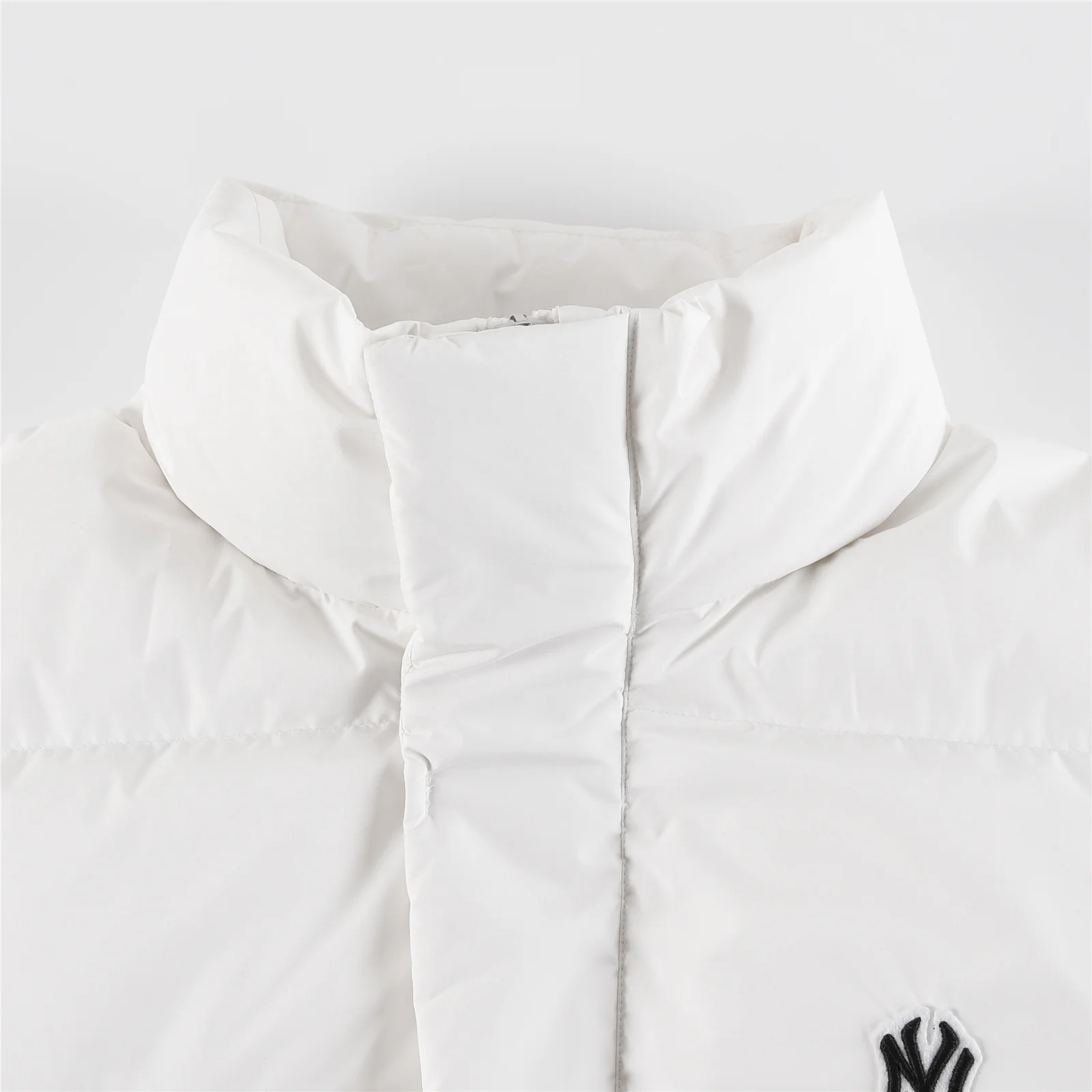 Sporty Mlb Down Jackets 165163