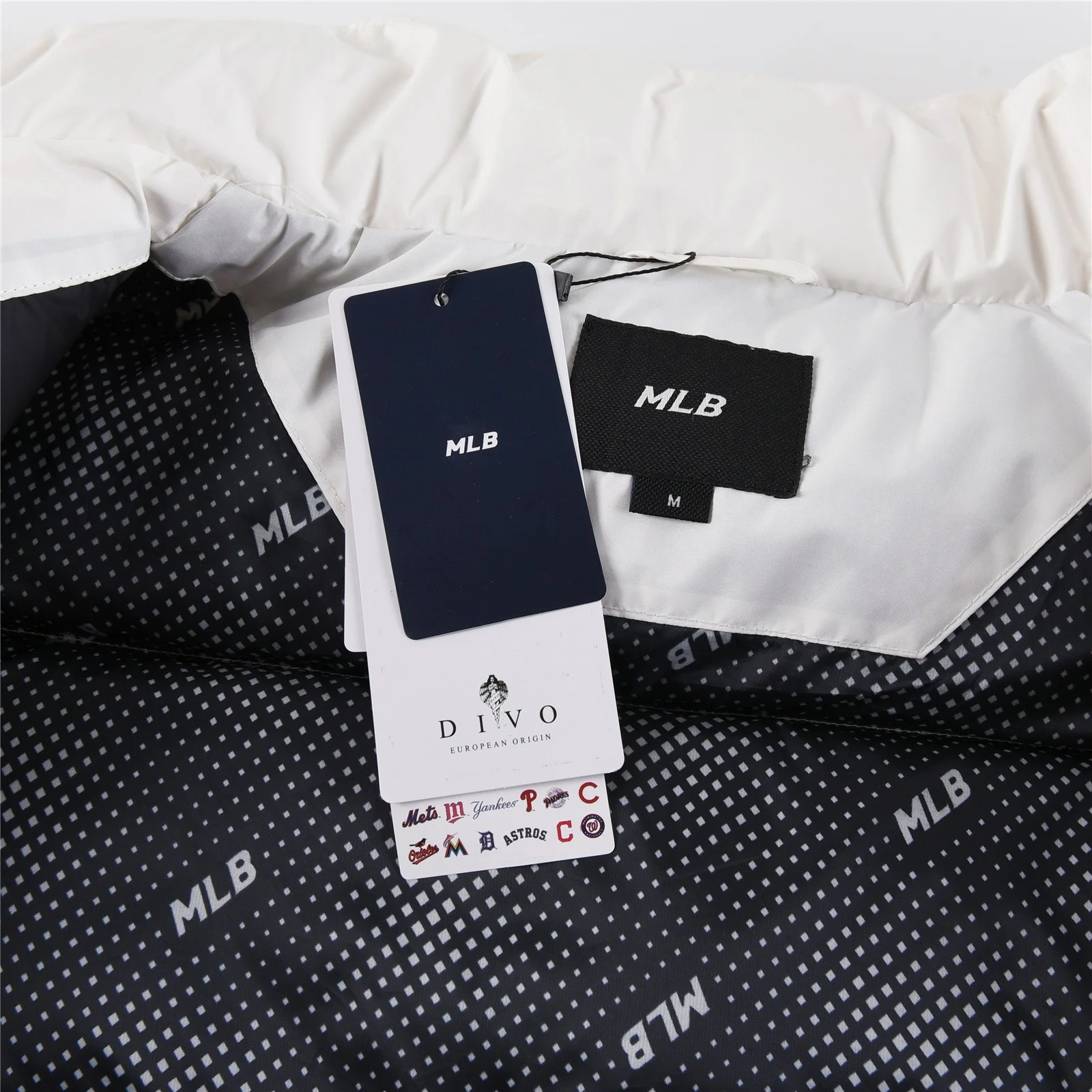 Sporty Mlb Down Jackets 165163