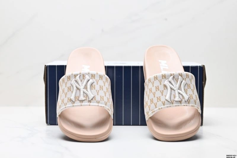 Versatile Mlb Sandals 2326