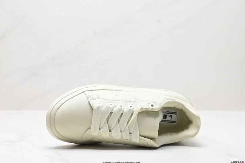 WrinkleFree Mlb Shoes 3495