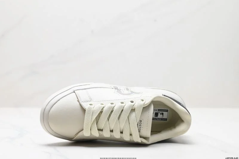 FreshLook Mlb Shoes 3418