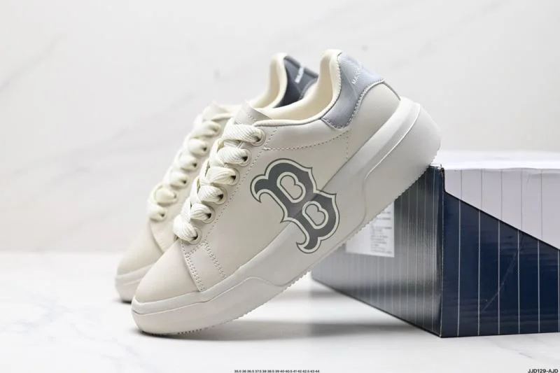 FreshLook Mlb Shoes 3418