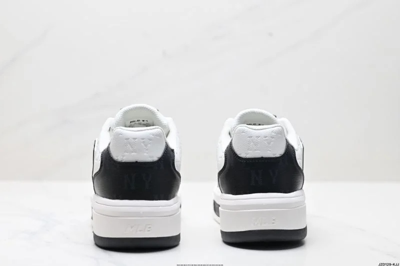 WeatherProof Mlb Shoes 3355