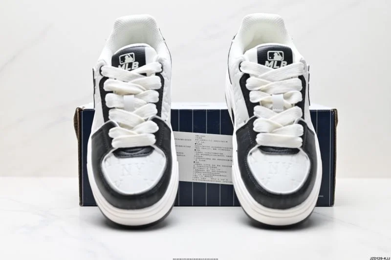 WeatherProof Mlb Shoes 3355