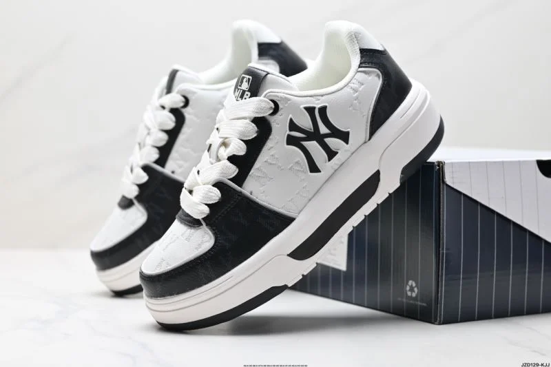 WeatherProof Mlb Shoes 3355
