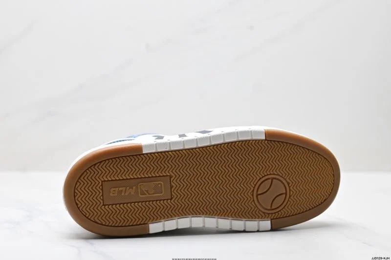 WaterResistant Mlb Shoes 3343
