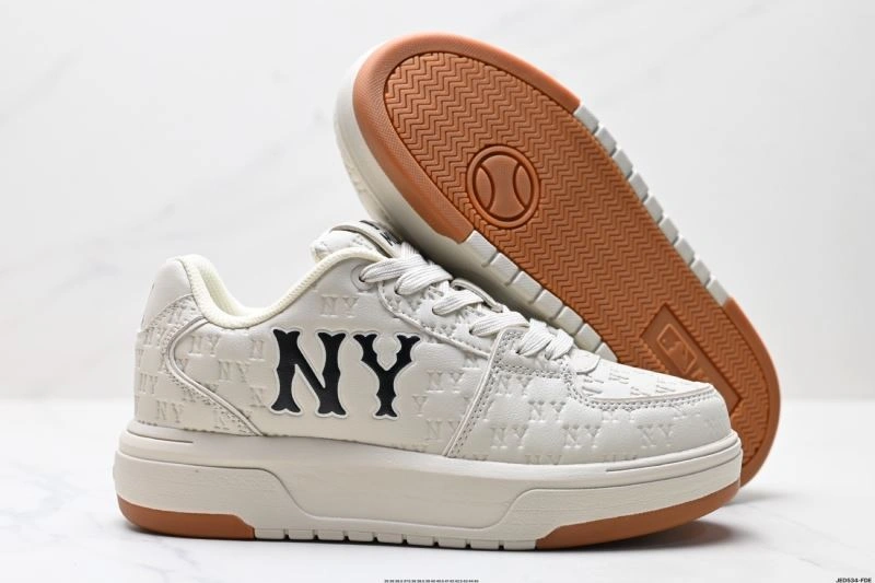 FreshLook Mlb Shoes 2281