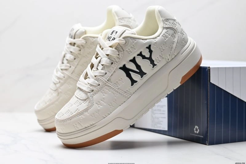 FreshLook Mlb Shoes 2281