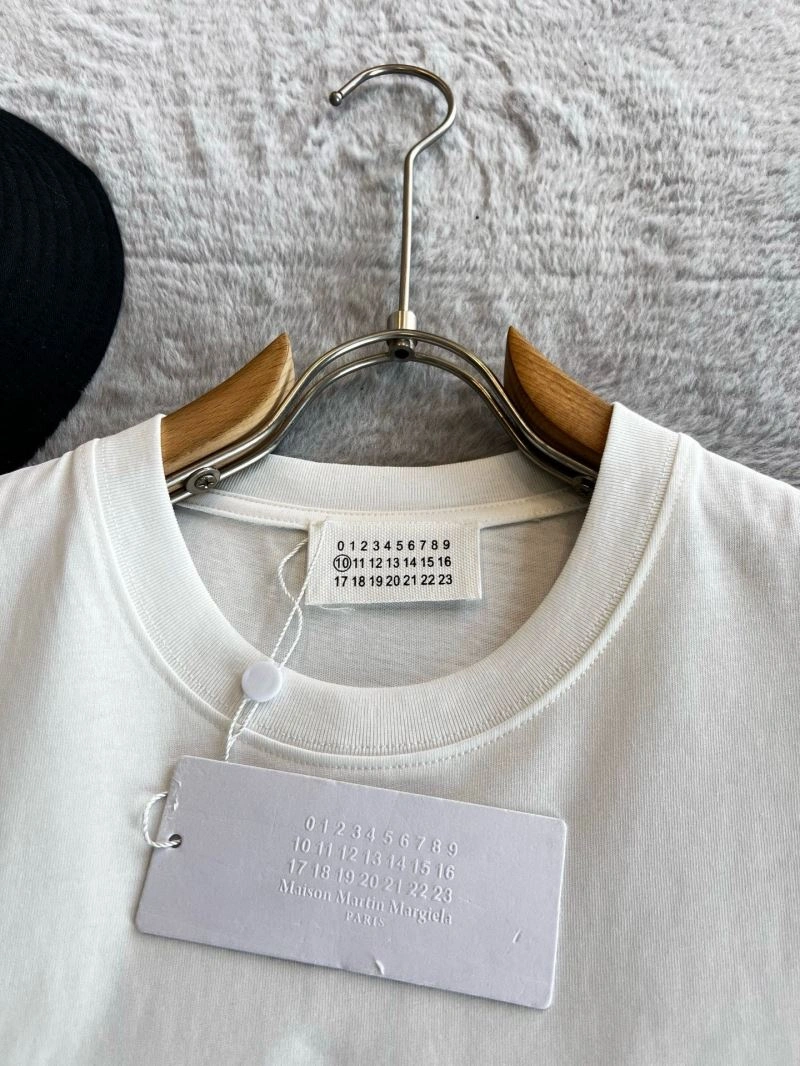 FashionForward Mmj T-Shirts 160083