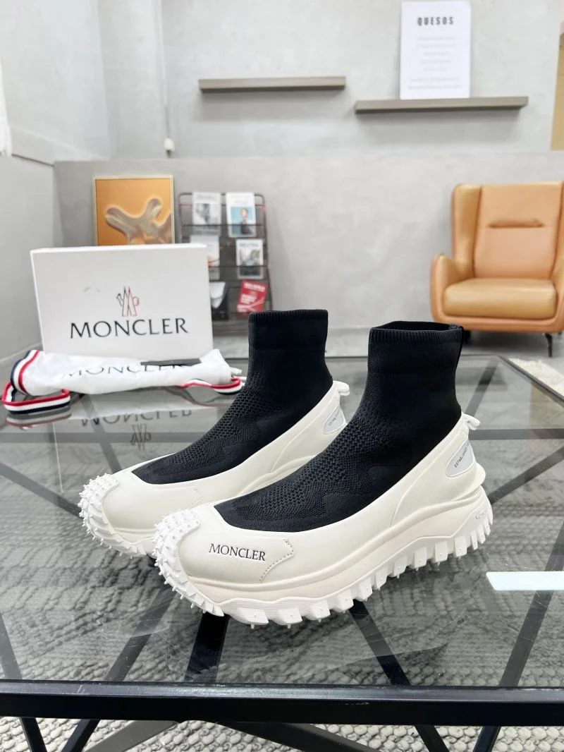Sleek Moncler Boots 4276