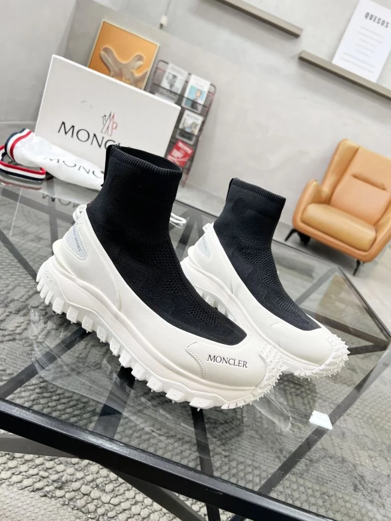 Sleek Moncler Boots 4276